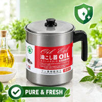 Close-up of the removable fine mesh strainer filtration lid on the stainless steel oil pot